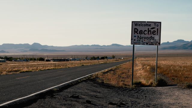 Storm Area 51 — photograph 093